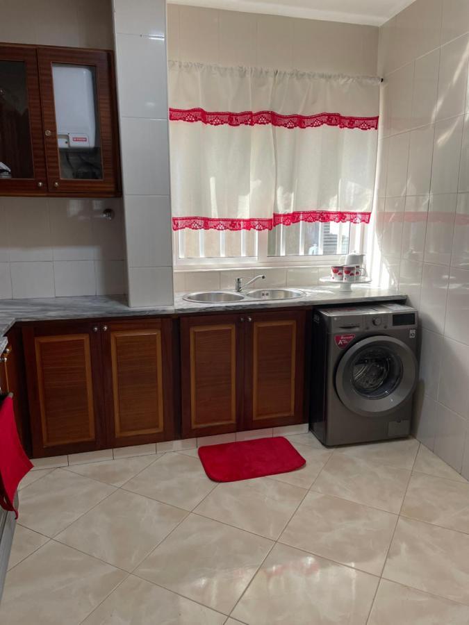 Apartamentos Avenida Praia Exterior foto